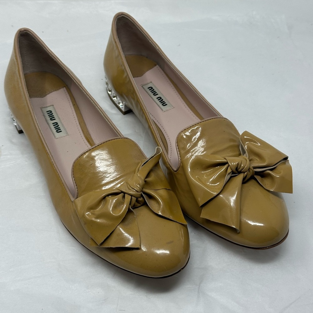 Miu Miu
Patent Leather Bow Accents Loafers Size 40